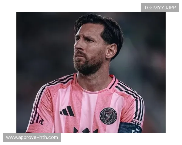 梅西重返巴萨引发全球关注 球迷热议是否能再创辉煌